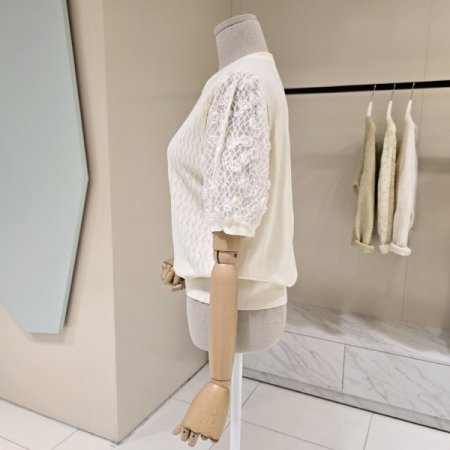 펀칭 망사소매 라운드 니트