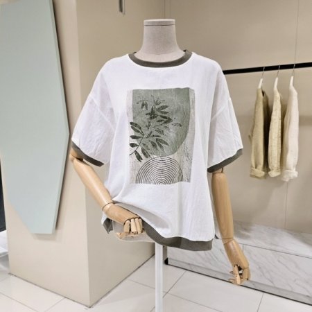 잎사귀 레터링 라운드 티셔츠