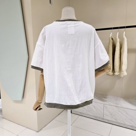 잎사귀 레터링 라운드 티셔츠