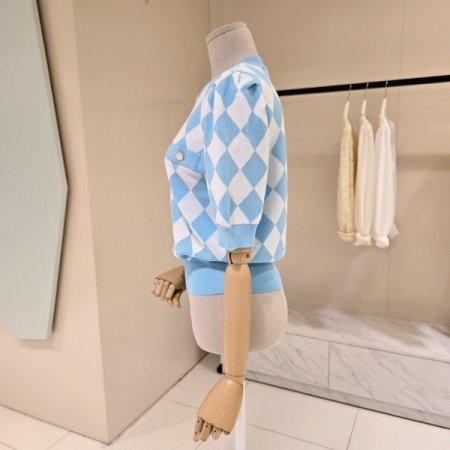 퍼프소매 아가일 라운드 니트