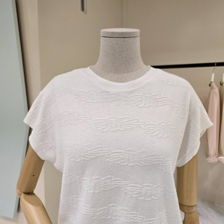 캡소매 라운드 니트