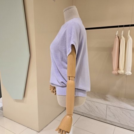 라운드 캡소매 니트