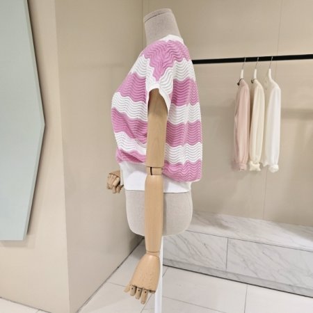 물결배색 브이넥 니트가디건