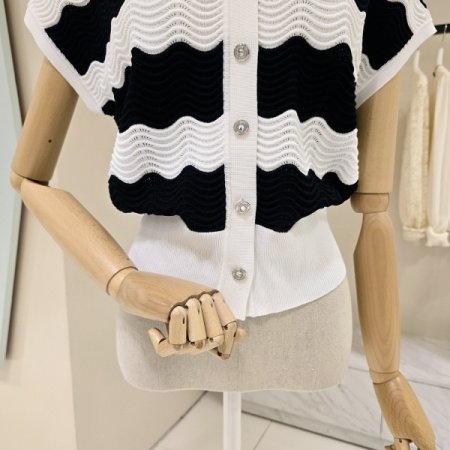 브이넥 물결배색 니트가디건