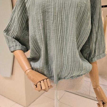 주름포인트 스트링 라운드 블라우스