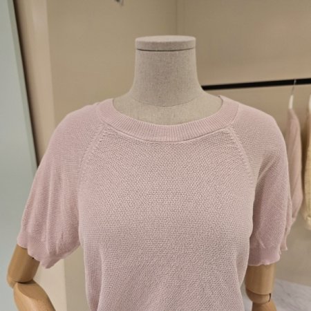 라운드 단추 트임 니트