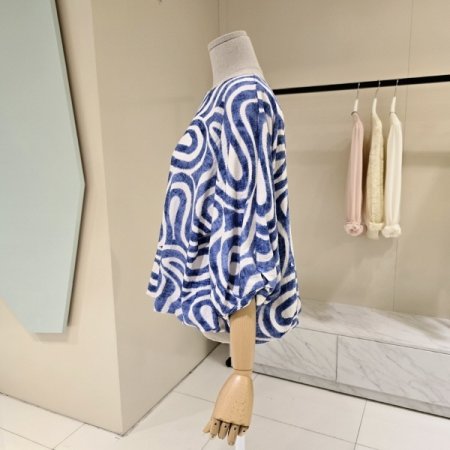 퍼프 소매 셔링 블라우스