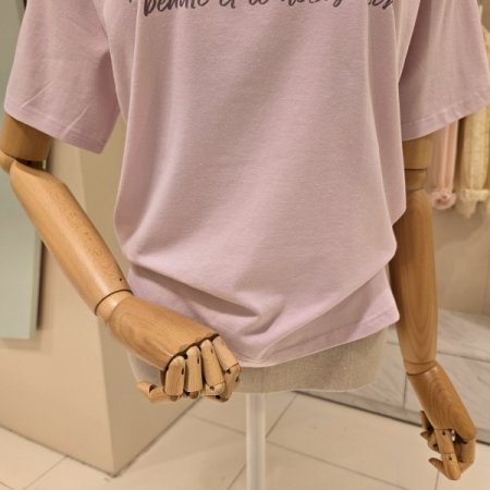 뷰티 모달 라운드 티셔츠