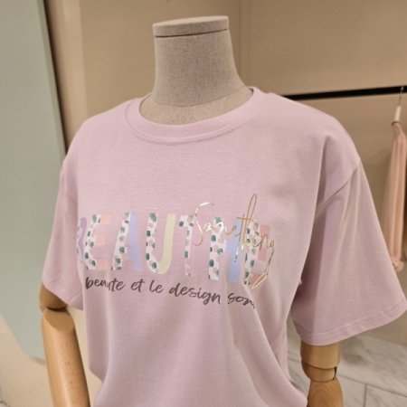 뷰티 모달 라운드 티셔츠