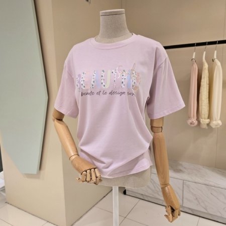 뷰티 모달 라운드 티셔츠