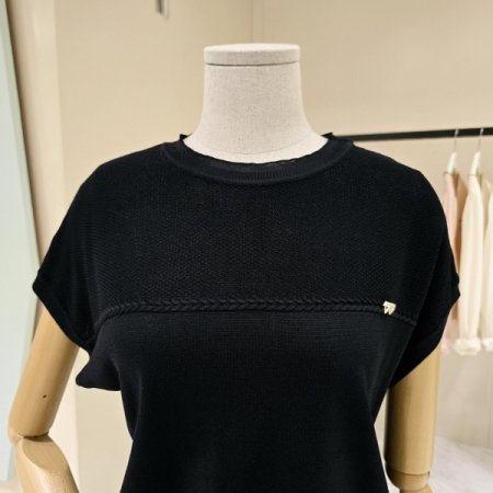 캡소매 하트큐빅 라운드 니트