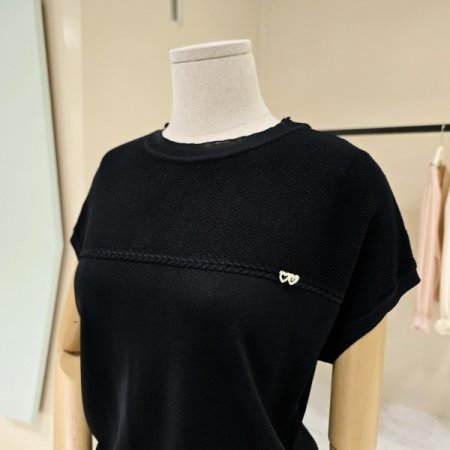 캡소매 하트큐빅 라운드 니트