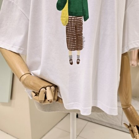 소녀 레터링 라운드 티셔츠