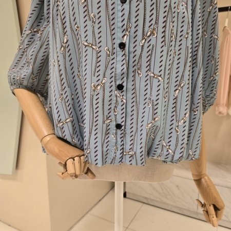 체인패턴 벌룬소매 블라우스