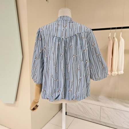 체인패턴 벌룬소매 블라우스