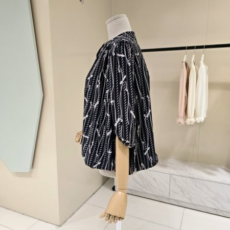 벌룬소매 체인 셔링 블라우스