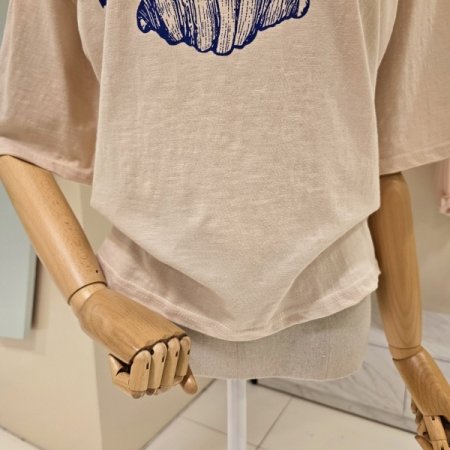 라운드 브래드 티셔츠