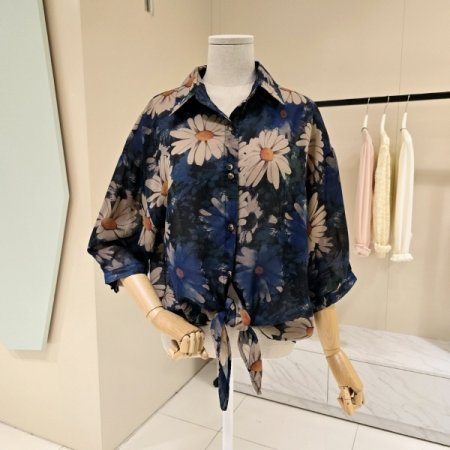 해바라기 시폰 블라우스