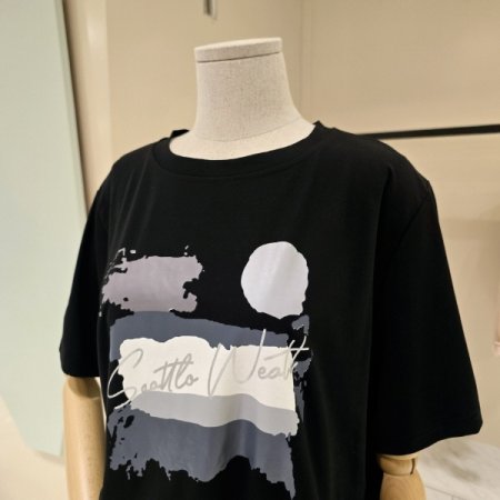 라운드 레터링 스트링 티셔츠