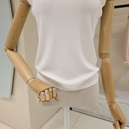 물결라인 민소매 골지니트