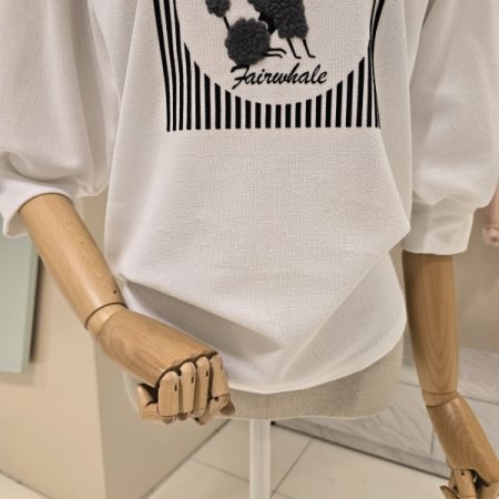 푸들 레터링 퍼프소매 라운드 티셔츠