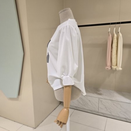 푸들 레터링 퍼프소매 라운드 티셔츠