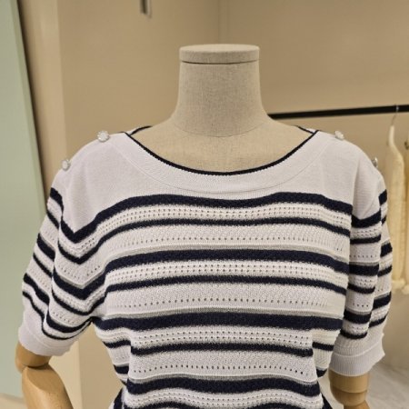 보트넥 단가라 펀칭 니트