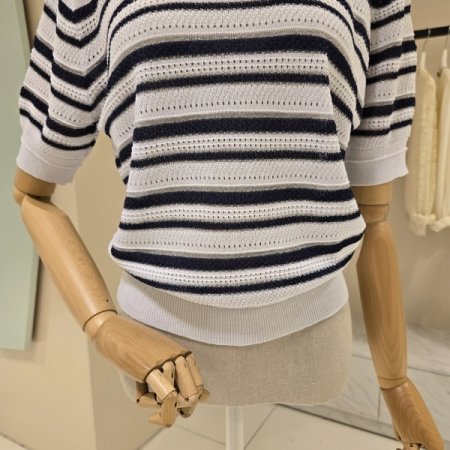 보트넥 단가라 펀칭 니트