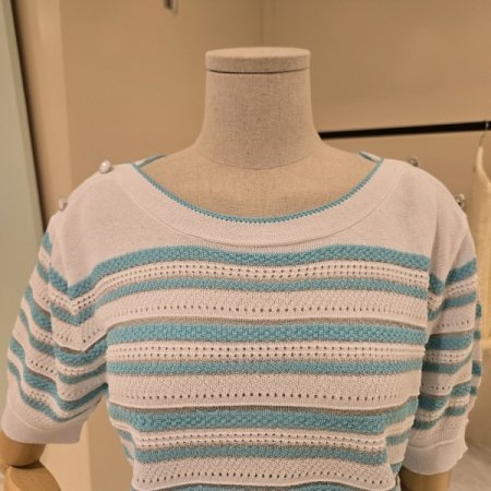 단가라 보트넥 펀칭니트