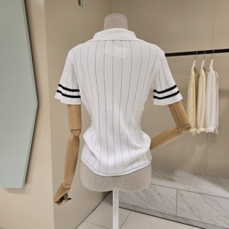 뉴바트 두줄 카라넥 니트