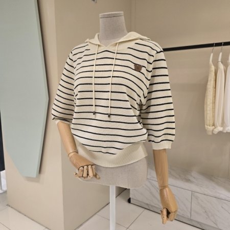 곰후드 스트라이프 니트