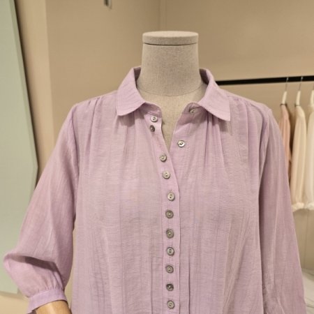 버튼 포인트 루즈핏 블라우스