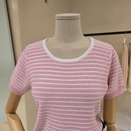 밑단 배색라인 라운드 니트