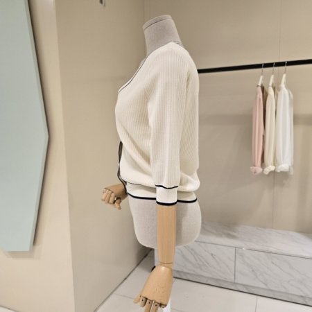 라인배색 브이넥 골지니트