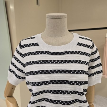 패턴 단가라 라운드 니트