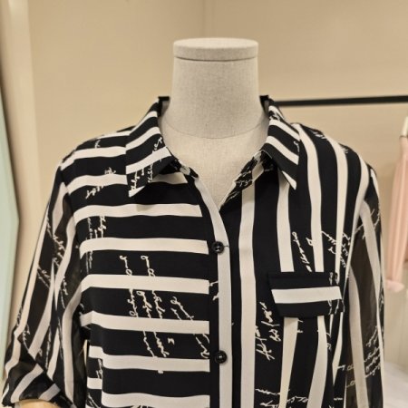 지브레더 카라 시폰블라우스