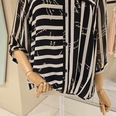 지브레더 카라 시폰블라우스