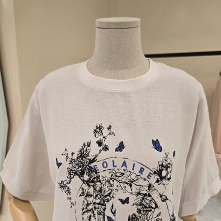 나비 프린팅 티 블라우스