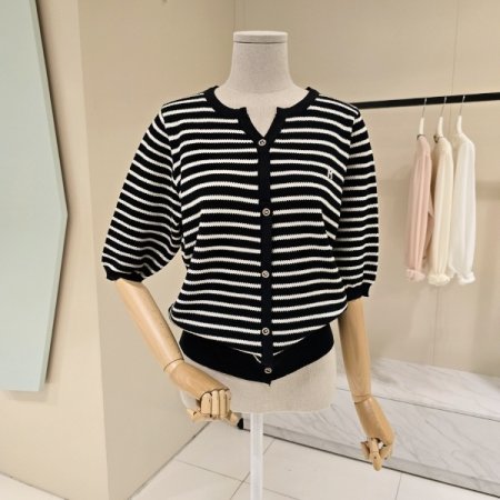 스트라이프 큐빅 포인트 니트