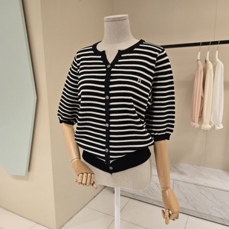 스트라이프 큐빅 포인트 니트