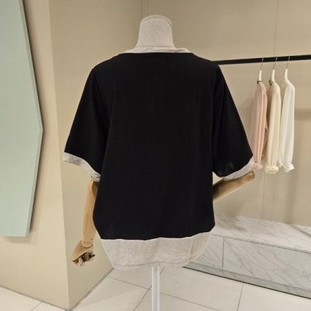 라인배색 모드 라운드 티셔츠