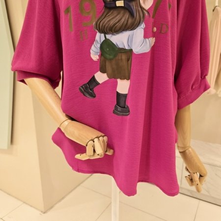 언발 뒷모습 라운드 티셔츠