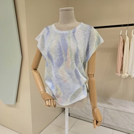 물나염 라운드 니트