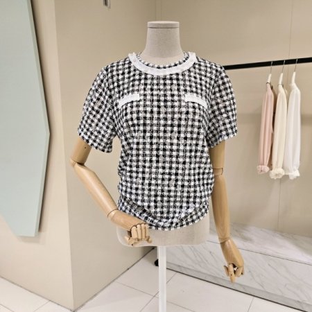 라운드넥 진주 체크 블라우스