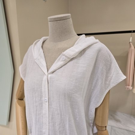 캡소매 후드 블라우스