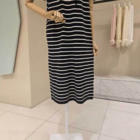 단가라 후드 니트 원피스