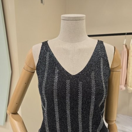 양브이넥 펄 비즈 민소매니트