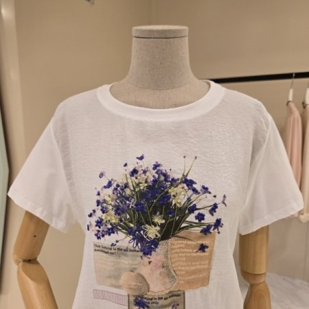 플라워 레터링 라운드 티셔츠