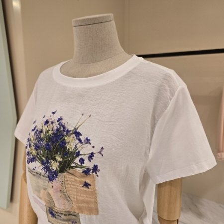 플라워 레터링 라운드 티셔츠