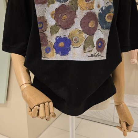 박시핏 플라워 레터링 라운드티셔츠